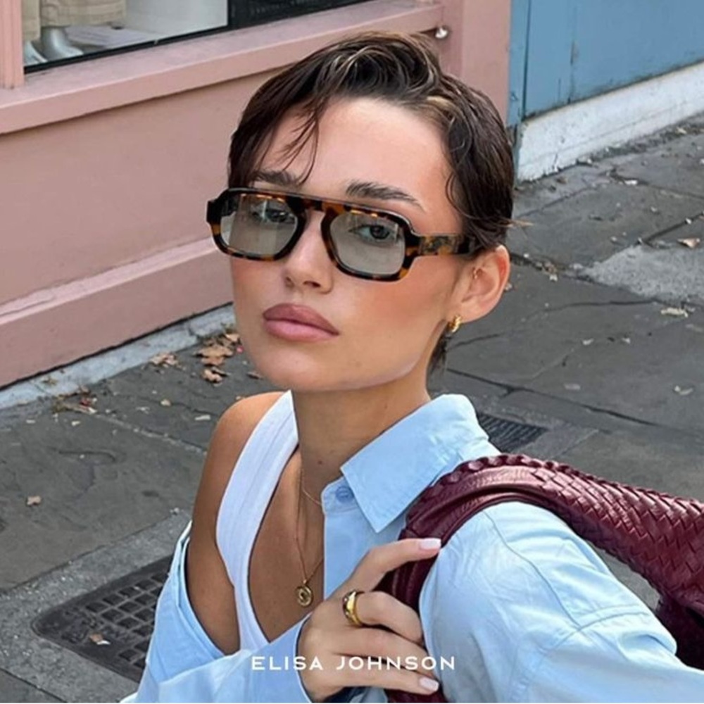 Elisa Johnson Jane Mini Tortoise